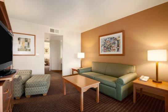Hotel Ramada Inn & Suites Costa Mesa  | Costa Mesa | California | United States 11