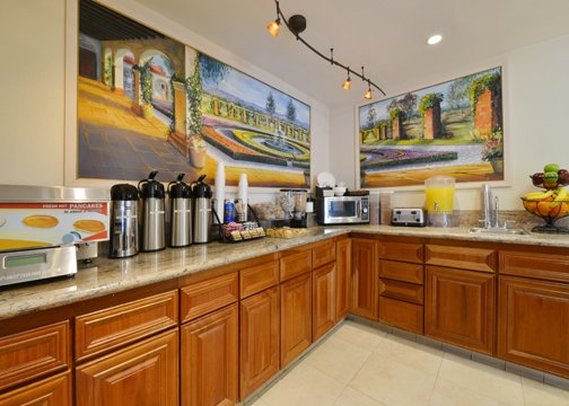 Hotel Red Tile Inn  | Colton | California | United States 8