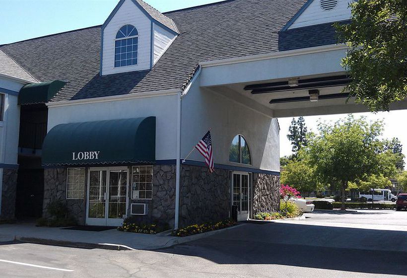 Hotel Piccadilly Inn Express  | Fresno | California | United States 2