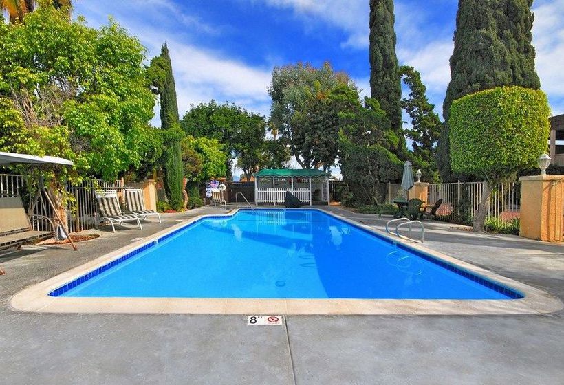 Super 8 Motel  | Costa Mesa | California | United States 15