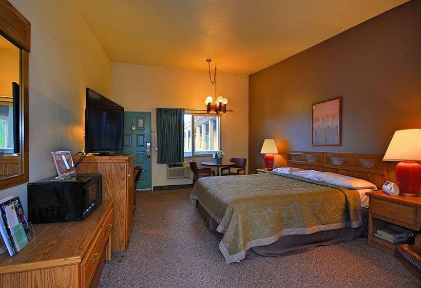 Super 8 Motel  | Costa Mesa | California | United States 9