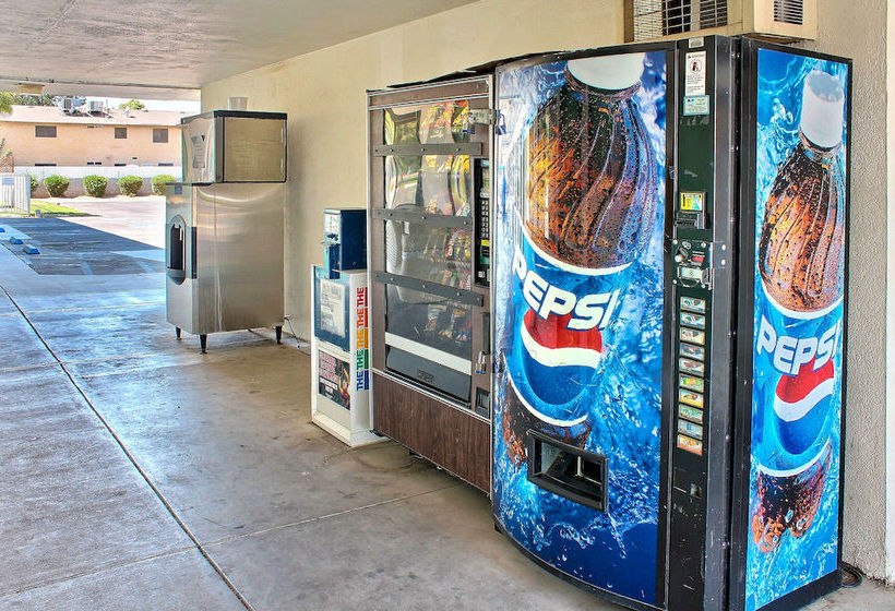 Motel 6 Blackstone North  | Fresno | California | United States 10