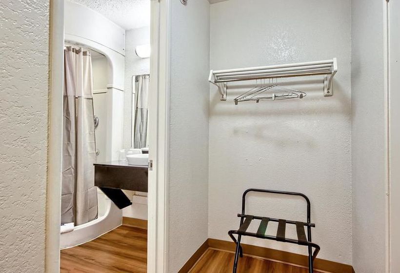 Motel 6 Blackstone North  | Fresno | California | United States 12