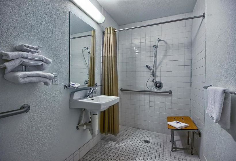 Motel 6 Blackstone North  | Fresno | California | United States 16