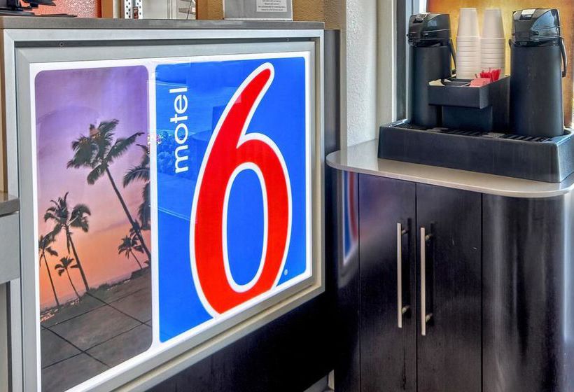 Motel 6 Blackstone North  | Fresno | California | United States 20