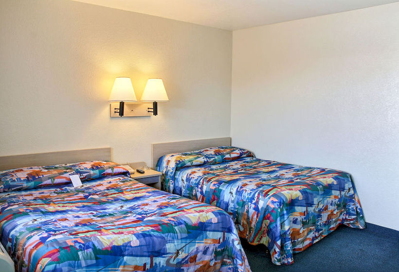 Motel 6 Blackstone North  | Fresno | California | United States 4