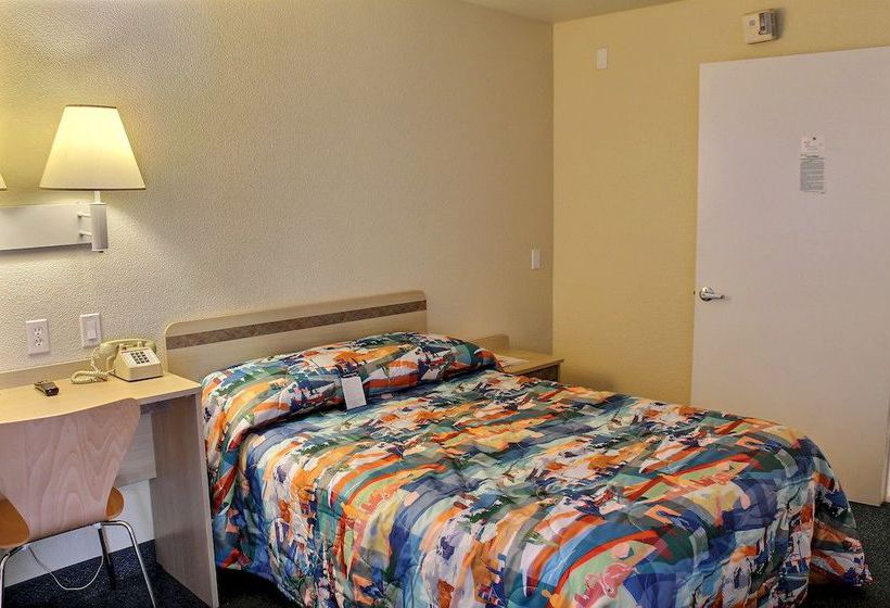 Motel 6 Blackstone North  | Fresno | California | United States 7