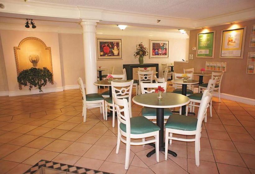 Hotel La Quinta Inn Fresno Yosemite  | Fresno | California | United States 8