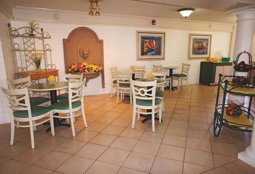 Hotel La Quinta Inn Bakersfield  | Bakersfield | California | United States 6