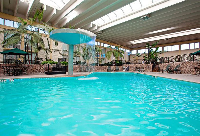 Hotel Holiday Inn Fresno-Airport Fresno California