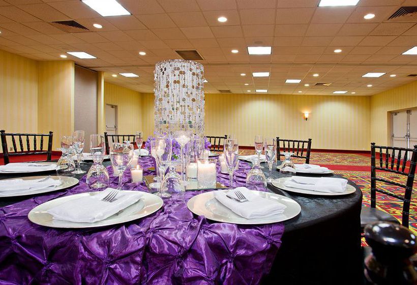 Hotel Holiday Inn Fresno-Airport  | Fresno | California | United States 12