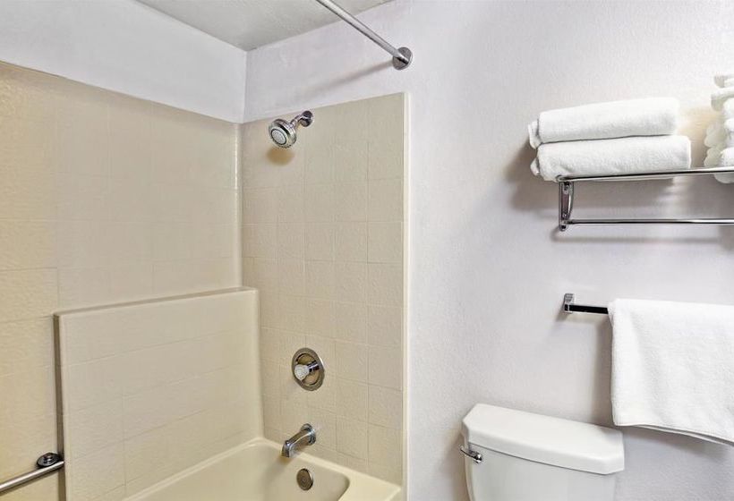 Days Inn & Suites Heritage Hotel - Fullerton  | Fullerton | California | United States 2