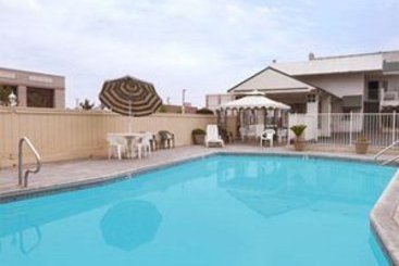 Hotel Super 8 Fresno Convention Centre Area  | Fresno | California | United States 2