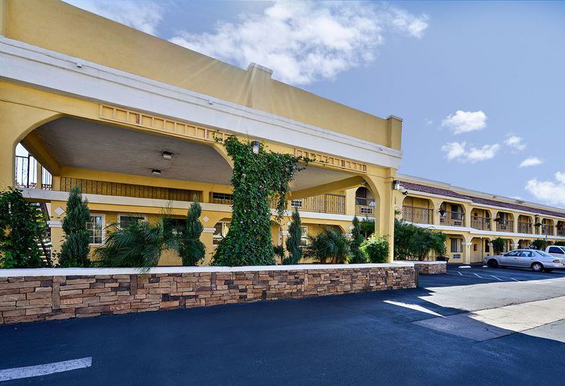 Hotel Econo Lodge Inn & Suites El Cajon San Diego East  | El Cajon | California | United States 3