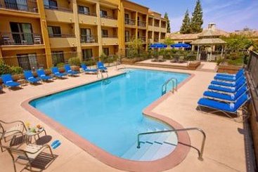 Hotel Courtyard by Marriott Bakersfield California
