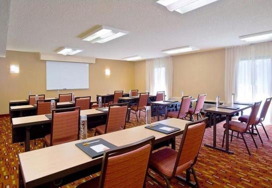 Hotel Courtyard by Marriott  | Fresno | California | United States 14