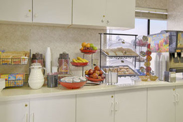 Hotel Ramada Limited Central  | Bakersfield | California | United States 2