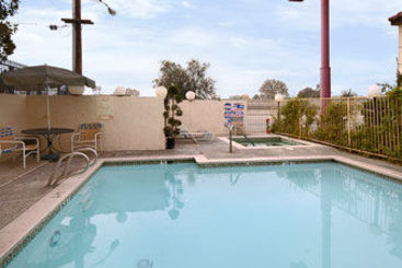 Hotel Ramada Limited Central  | Bakersfield | California | United States 6