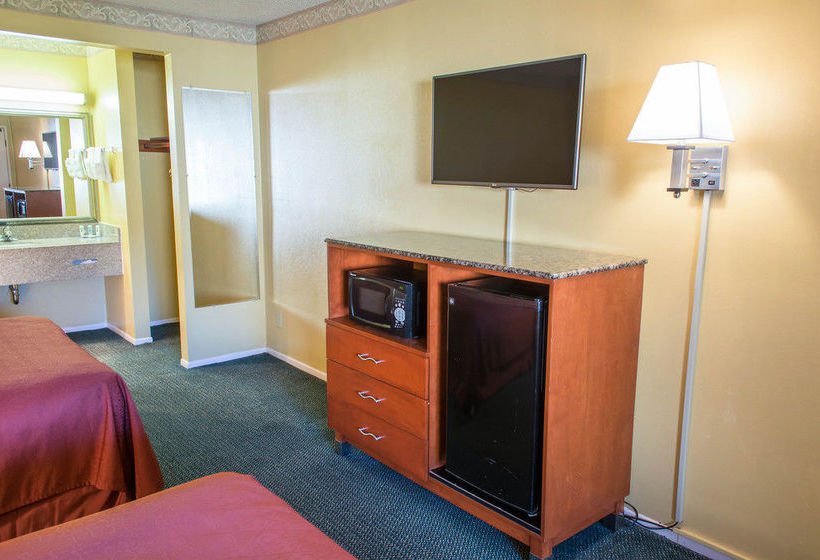 Hotel Quality Inn & Suites Camarillo  | Camarillo | California | United States 8