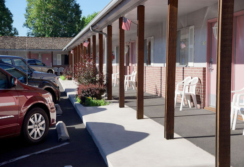 Hotel Rubys Inn Bridgeport  | Bridgeport | California | United States 20