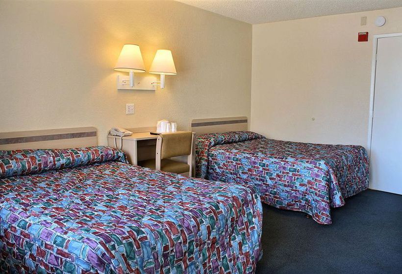 Motel 6 California Avenue  | Bakersfield | California | United States 5