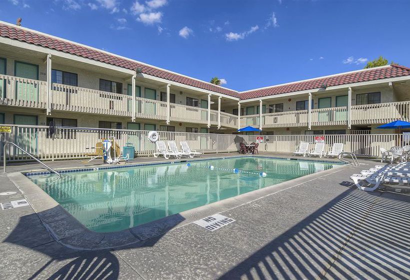 Motel 6 Central  | Barstow | California | United States 20