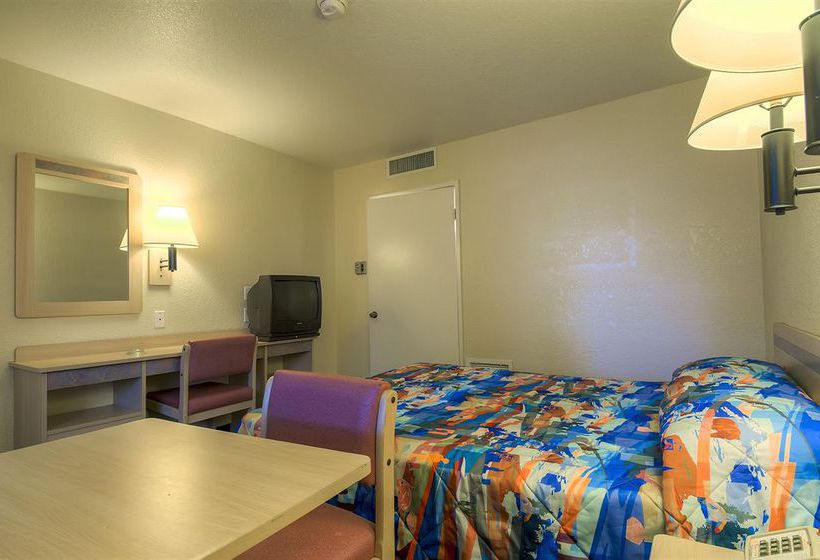 Motel 6 Central  | Barstow | California | United States 7