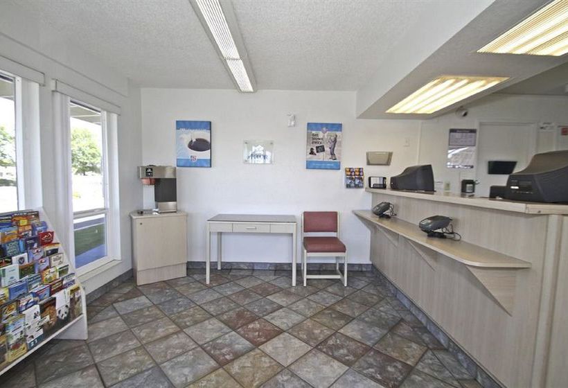 Motel 6 Blackstone  | Fresno | California | United States 1