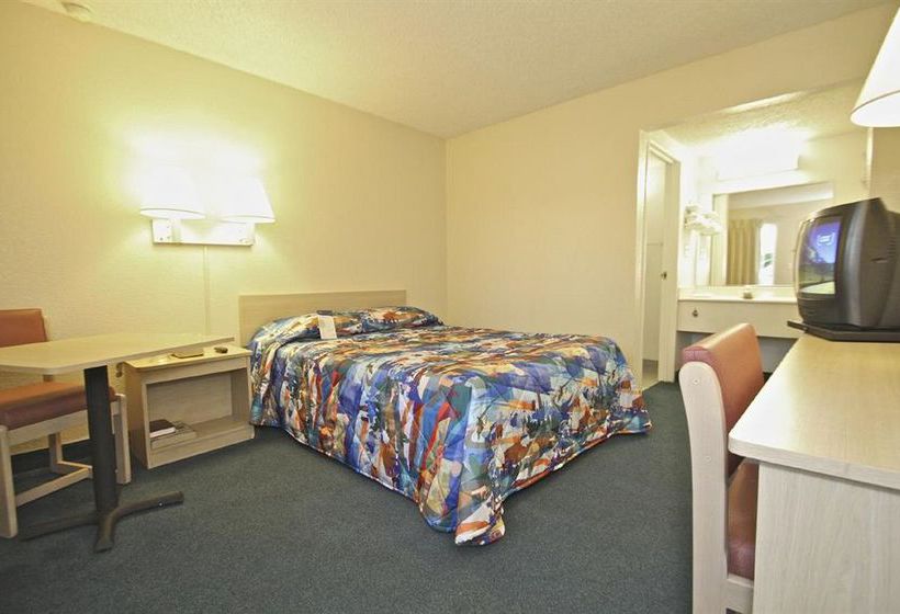 Motel 6 Blackstone  | Fresno | California | United States 3