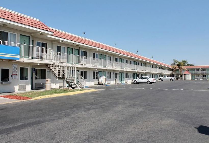 Motel 6 Blackstone  | Fresno | California | United States 9