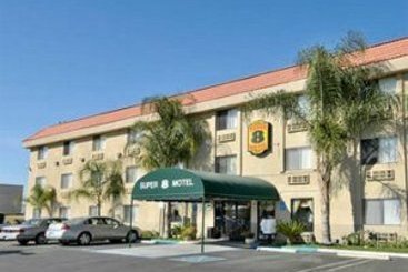 Super 8 Motel