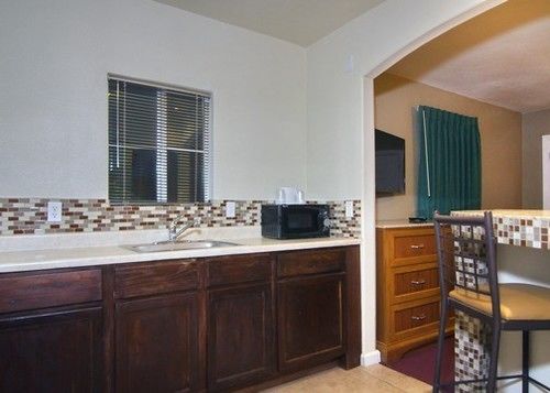 Hotel Rodeway Inn & Suites Indio  | Indio | California | United States 13