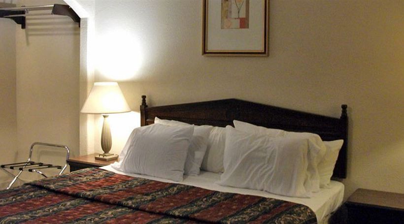 Hotel Rodeway Inn & Suites Indio  | Indio | California | United States 2