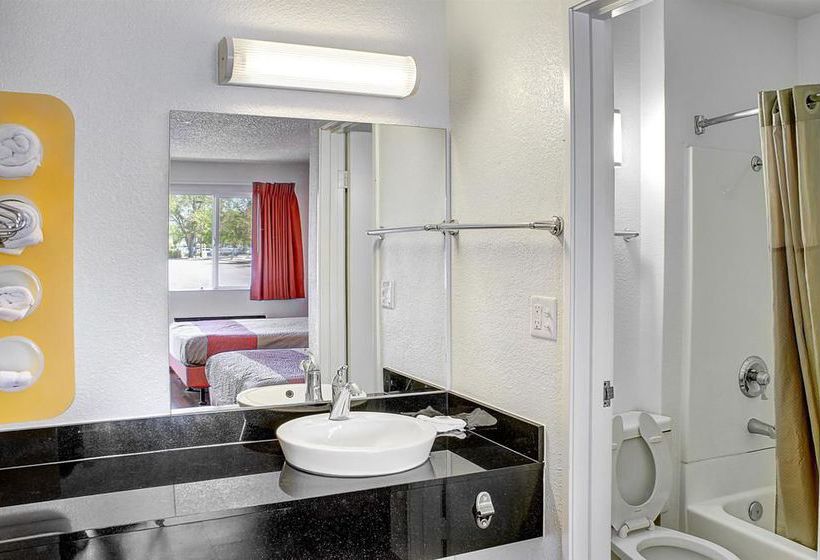 Motel 6 Lancaster  | Lancaster | California | United States 5