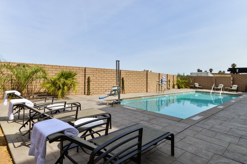 Holiday Inn Express Hotel - Suites Indio  | Indio | California | United States 13