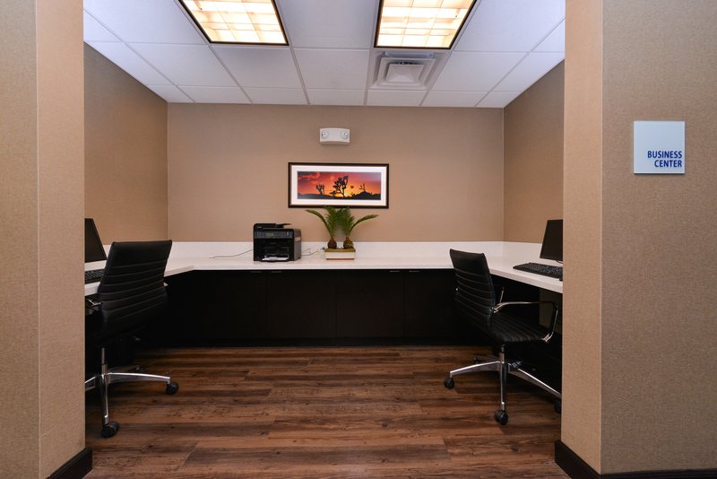 Holiday Inn Express Hotel - Suites Indio  | Indio | California | United States 20