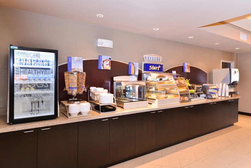 Holiday Inn Express Hotel - Suites Indio  | Indio | California | United States 7