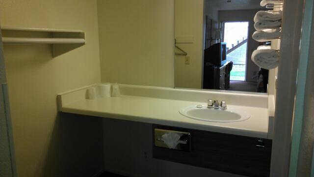 EZ 8 Motel Lancaster  | Lancaster | California | United States 6