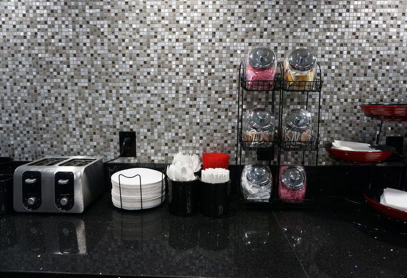 Hotel Ramada Limeted Lax Airport East  | Inglewood | California | United States 5