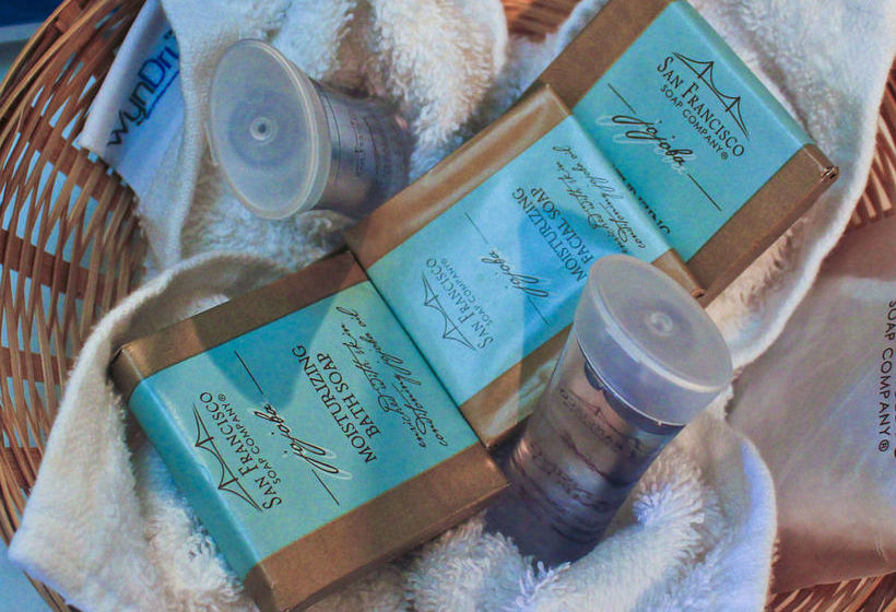 Hotel Travelodge La Jolla Beach  | La Jolla | California | United States 2