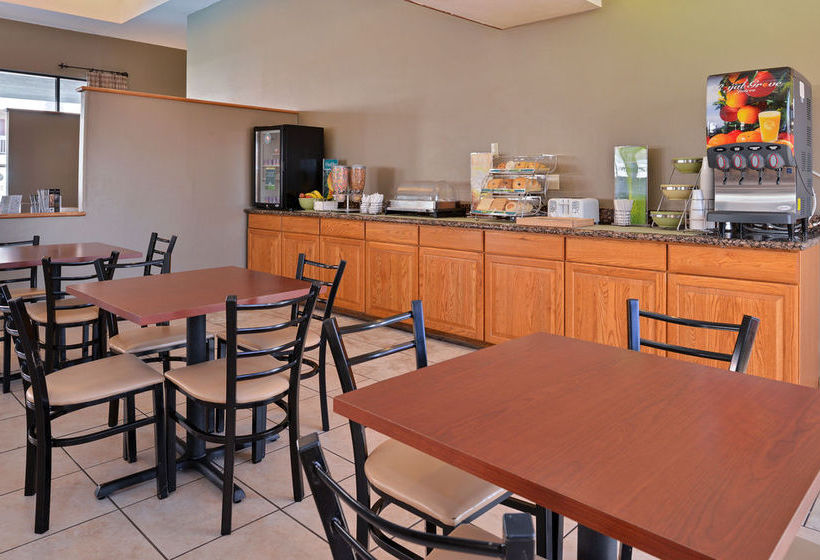 Hotel Clarion Inn   | Indio | California | United States 9