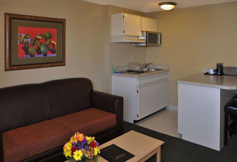 Hotel Oxford Suites Lancaster  | Lancaster | California | United States 11