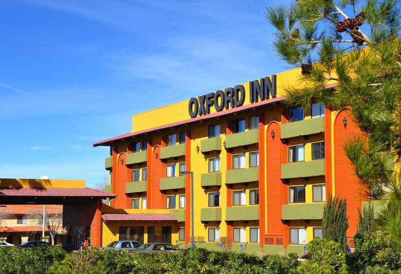 Hotel Oxford Suites Lancaster  | Lancaster | California | United States 15