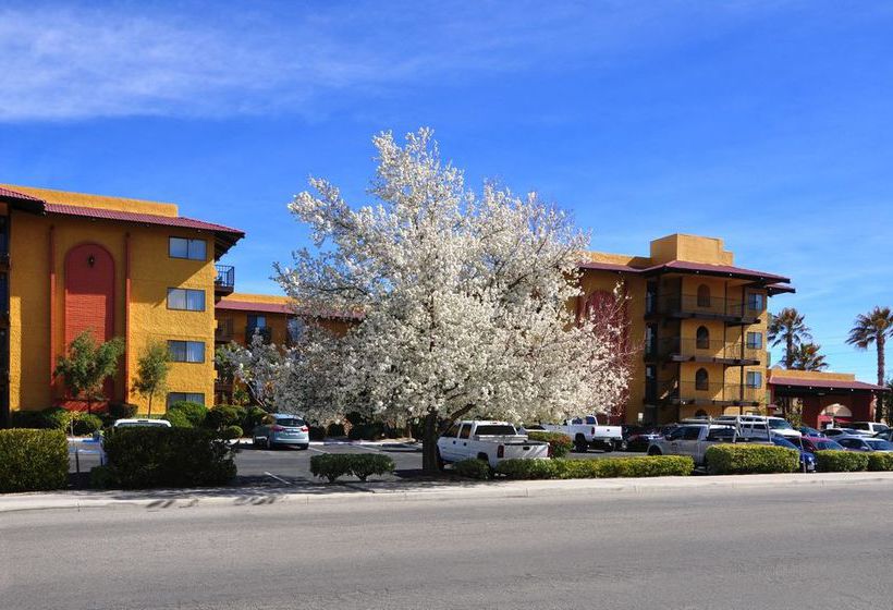 Hotel Oxford Suites Lancaster  | Lancaster | California | United States 19