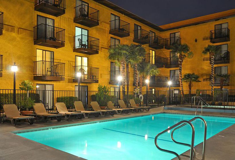 Hotel Oxford Suites Lancaster  | Lancaster | California | United States 2