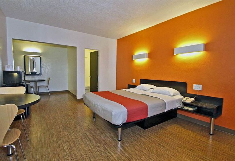 Motel 6 Long Beach - International City  | Long Beach | California | United States 1