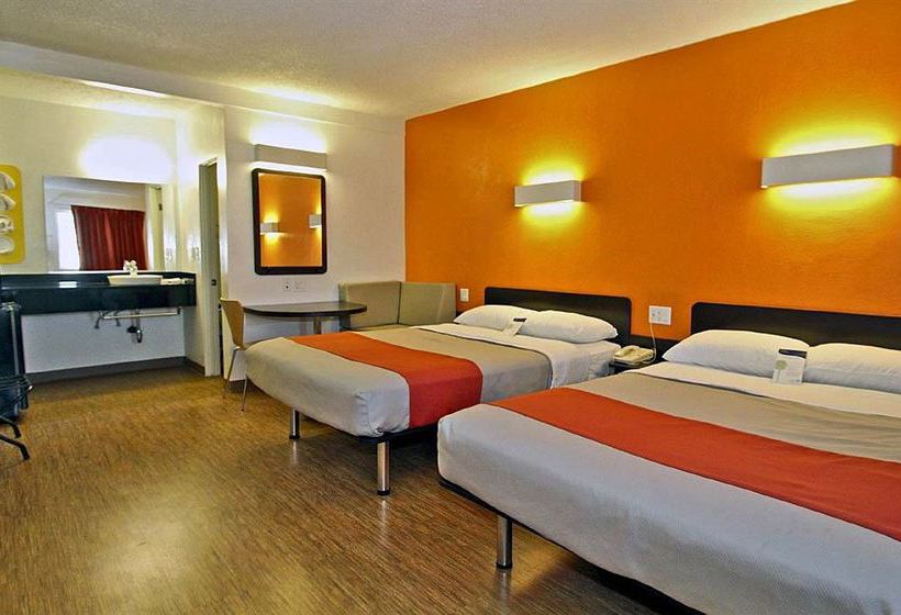 Motel 6 Long Beach - International City  | Long Beach | California | United States 3