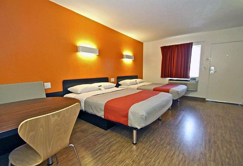 Motel 6 Long Beach - International City  | Long Beach | California | United States 4