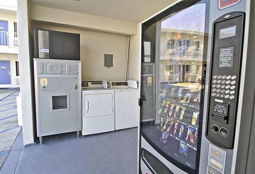 Motel 6 Long Beach - International City  | Long Beach | California | United States 7