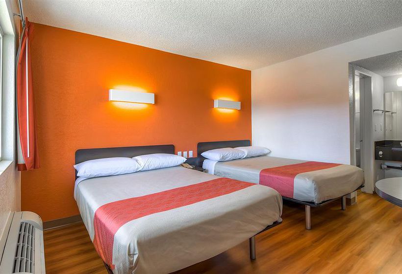 Motel 6 Los Angeles - Long Beach  | Long Beach | California | United States 4